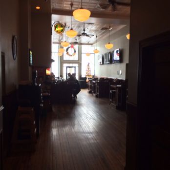 Murray's Irish Pub & Grille - Irish Near Me - Menominee, Michigan