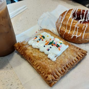 Edelweiss Bakery - Bakeries Near Me - Prior Lake, Minnesota Edelweiss Bakery - Bakeries Near Me - Prior Lake, Minnesota