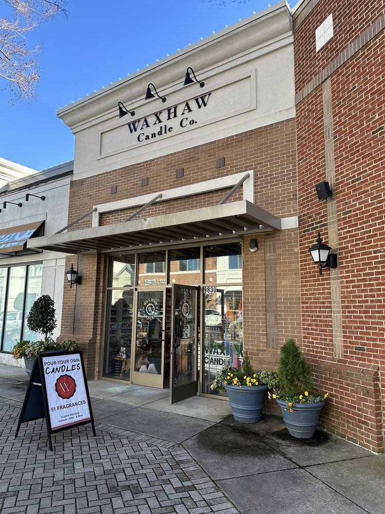 Waxhaw Candle Company Logo