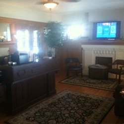 The Law Offices of Lawrence Goodwin - Nice office