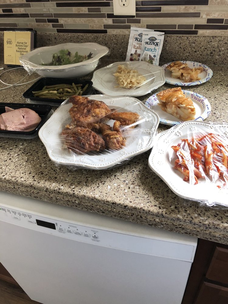 Dilucia's Banquet Room Logo