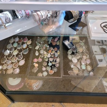 Simple Elegance Rock Shop - Pendants - Jewelry Near Me - Orem, Utah