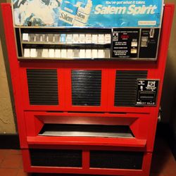 Pour House Bar & Grill - Cigarettes