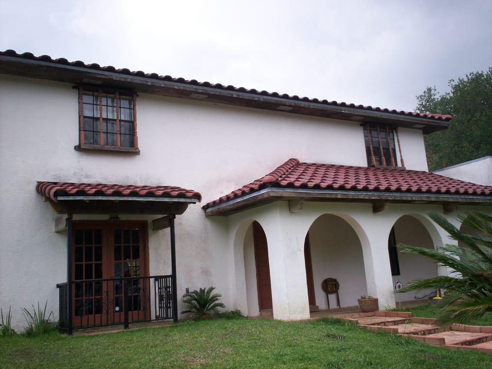 Slide of Twin Brothers Roofing
