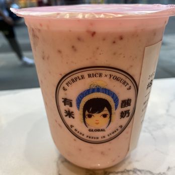 Yomie's Rice x Yogurt - Straw to My Berry Smoothie - Juice Bars & Smoothies Near Me - Flushing, New York