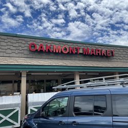 Oakmont Produce Market - Outside.