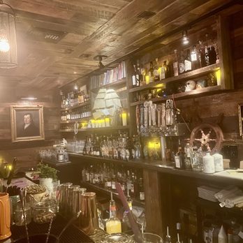 The Captain's Cabin - Cocktail Bars Near Me - Phoenix, Arizona The Captain's Cabin - Cocktail Bars Near Me - Phoenix, Arizona