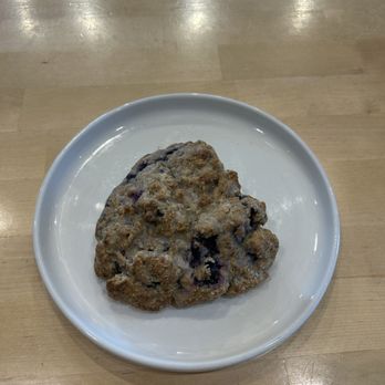 The Locust Table - Blueberry Earl Gray Lavender Scone - New American Near Me - Powell, Ohio
