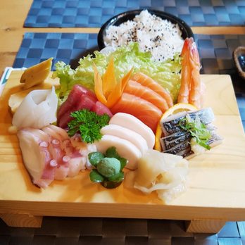 Tokyo Sushibar - Big Sashimi Plate - Sushi Bars Near Me - Wiesbaden, HE