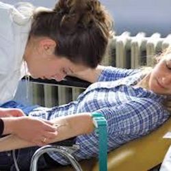 Phlebotomy Experts - Blood Test with Magic Needle!