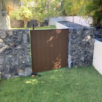 Kihei Fencing - Trex gate - Fences & Gates Near Me Kihei Fencing - Trex gate - Fences & Gates Near Me