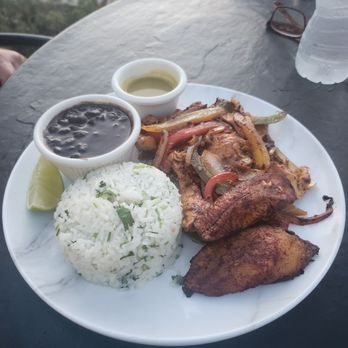 La Pupusa Queen - Pollo Loco - Salvadoran Near Me - Lake Placid, Florida