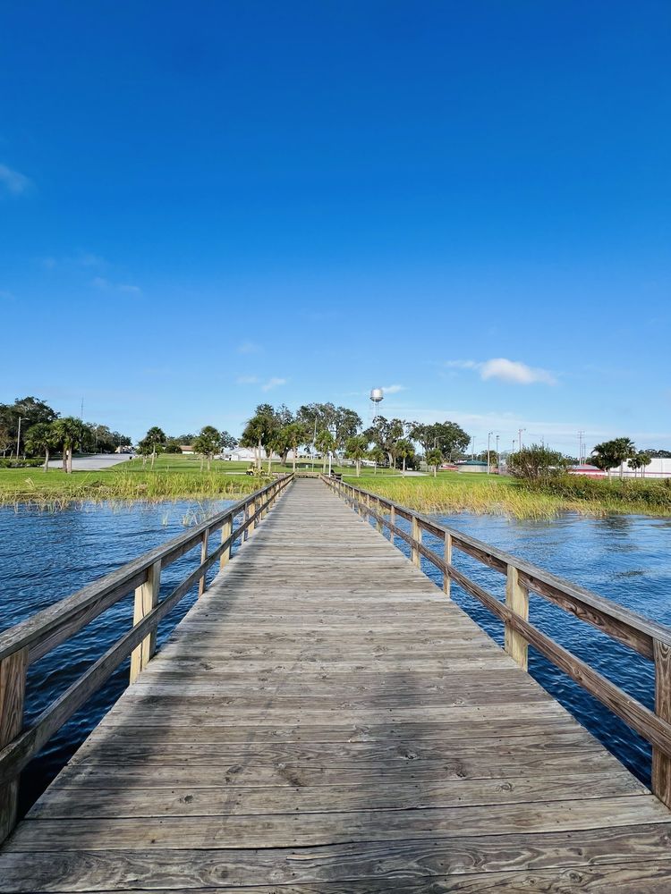 Frostproof City Pier Reedy Lake Image