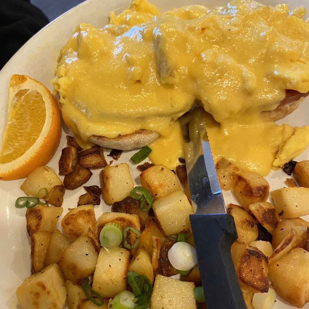 Egg Harbor Café - Eggs Benedict - Breakfast & Brunch Near Me - Naperville, Illinois Egg Harbor Café - Eggs Benedict - Breakfast & Brunch Near Me - Naperville, Illinois