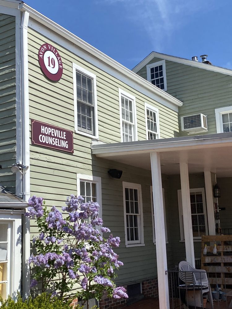 Hopeville Counseling - grief counselor in Avon, CT