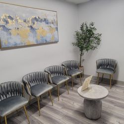 LA Podiatry Center - Waiting room