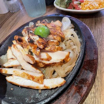 Gringo's Mexican Kitchen - chicken fajitas - Tex-Mex Near Me - Sugar Land, Texas