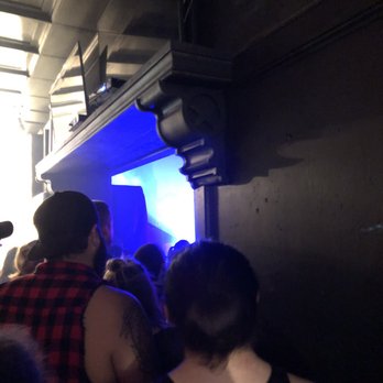 Soundbar - The venue was so overcrowded that this was my view. A wall that blocked the view of the stage. - Bars Near Me - Orlando, Florida