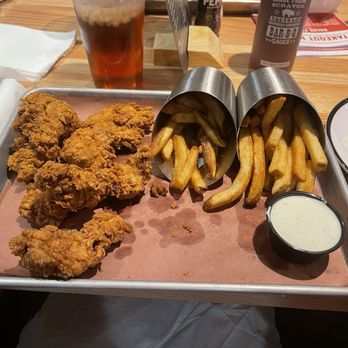 Jim 'N Nick's Bar-B-Q - Buttermilk fried chicken tenders dinner meal - Barbeque Near Me - Nashville, Tennessee Jim 'N Nick's Bar-B-Q - Buttermilk fried chicken tenders dinner meal - Barbeque Near Me - Nashville, Tennessee