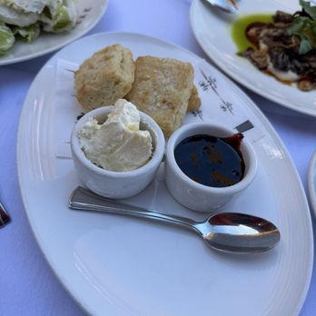 EPIC Steak - Biscuits - Steakhouses Near Me - San Francisco, California EPIC Steak - Biscuits - Steakhouses Near Me - San Francisco, California