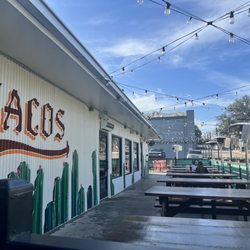 Maestro Tacos - Outside patio