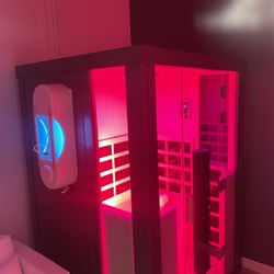The DripBar - Infrared Sauna, With HaloTherapy and Red light therapy options