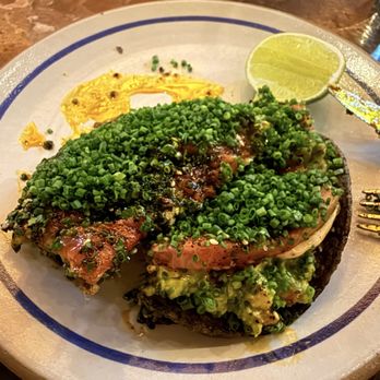 Mezcaleria Alma - Tostada de tuna - split - Wine Bars Near Me - Denver, Colorado