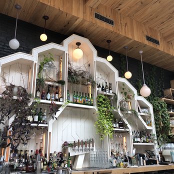 Sisters - Interior bar - Music Venues Near Me - Brooklyn, New York