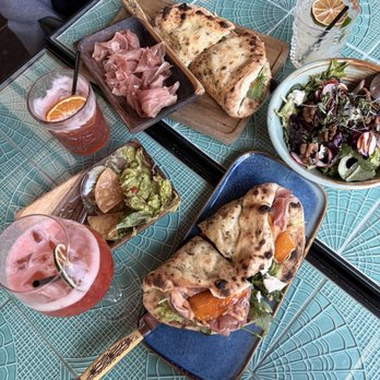 Modí - chips and guac (mostly demolished), focaccia prosciutto crudo x2 (one with prosciutto on the side) and salad! must get the focaccia! - Italian Near Me - San Francisco, California Modí - chips and guac (mostly demolished), focaccia prosciutto crudo x2 (one with prosciutto on the side) and salad! must get the focaccia! - Italian Near Me - San Francisco, California