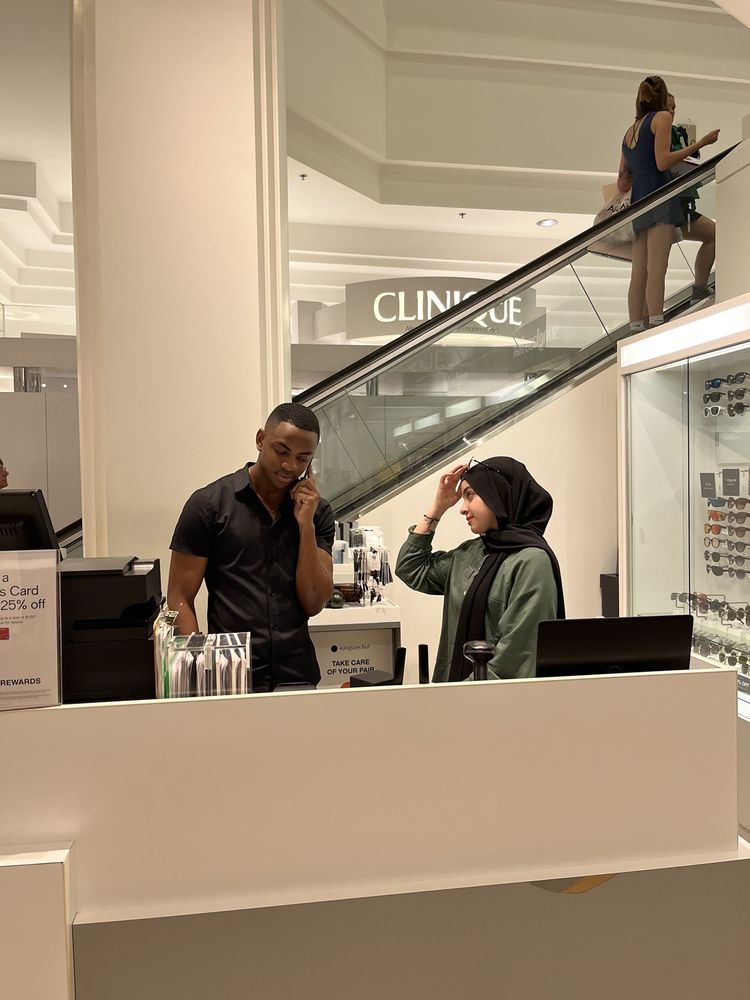 SUNGLASS HUT INTERNATIONAL Cool Spgs Galleria, Franklin, Tennessee