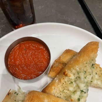 Serrano Vista Cafe - Cheese garlic bread.! Yum!!! - Cafes Near Me - S Highland, California