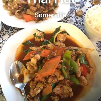 Thai Hut - Thai Near Me - Somerville, Massachusetts