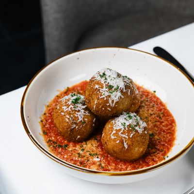 Sugo Italian Steakhouse by null