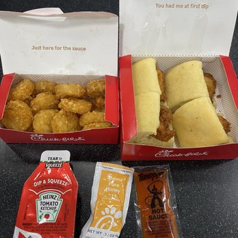 Chick-fil-A - Hash Browns and Chick-n-Minis- - Fast Food Near Me - Phoenix, Arizona Chick-fil-A - Hash Browns and Chick-n-Minis- - Fast Food Near Me - Phoenix, Arizona