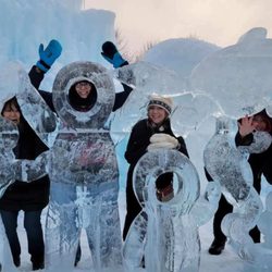 Ice Castles Minnesota - Posing with one of the ice sculptures