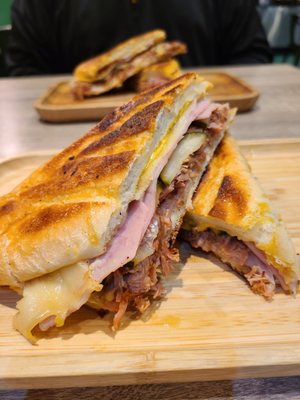 Cubanidad 1885 by null