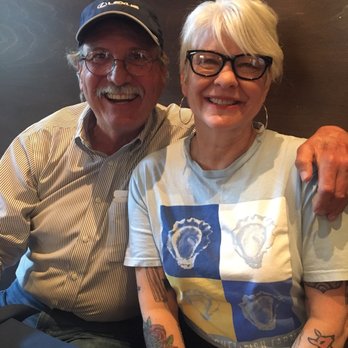 Taylor Shellfish Oyster Bar - Seafood Near Me - Seattle, Washington