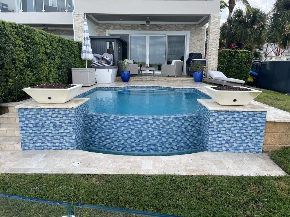 Slide of R N R Pressure Cleaning and Roof Washing