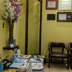 Pacific Coast Dermatology - Waiting room