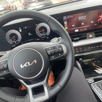 FUTURE KIA OF CLOVIS - Car Dealers Near Me - Clovis, California FUTURE KIA OF CLOVIS - Car Dealers Near Me - Clovis, California