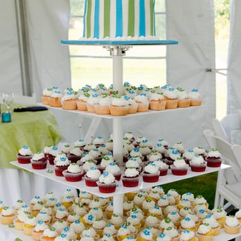 Gwen Edwardson - Cupcake Stand - Wedding Planning Near Me