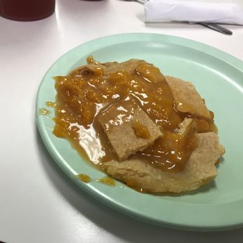 The Green Frog - Peach cobbler from lunch buffet - Chicken Shop Near Me - Jacksboro, Texas