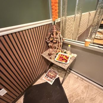Desi Dhamaka - Inside - Indian Near Me - Edison, New Jersey