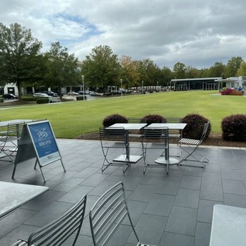 Centregreen Café - Outside table and green lawn - Sandwiches Near Me - Cary, North Carolina