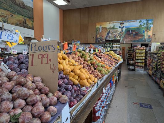 El Chico Produce by null