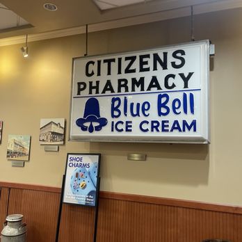 Blue Bell Creameries - Ice Cream & Frozen Yogurt Near Me - Brenham, Texas Blue Bell Creameries - Ice Cream & Frozen Yogurt Near Me - Brenham, Texas