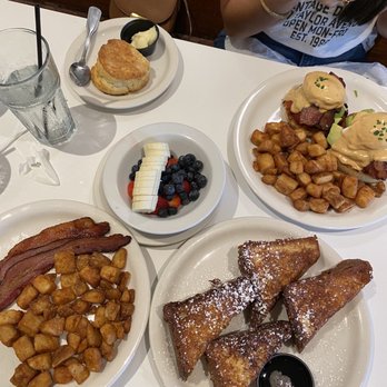 Briarpatch Restaurant - Traditional Brioche French Toast, Bacon, Home Fries, Seasonal Fresh Fruit, English Muffin, Traditional Eggs Benedict - American Near Me - Winter Park, Florida