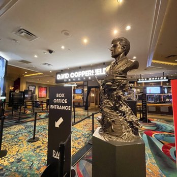 David Copperfield - David Copperfield 11/20 show - Magicians Near Me - Las Vegas, Nevada