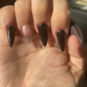 Blue Sky Nails - Pointer finger is crooked - Nail Salons Near Me - Wheat Ridge, Colorado