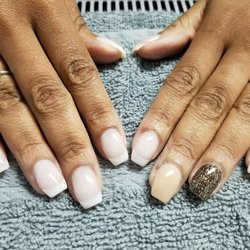 Nails by Rinda at Salon 400 - Finished product after the top coat